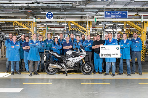 BMW feiert den Produktionsstart der S 1000 XR im Motorradwerk Berlin.