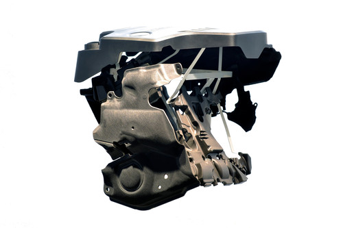 BMW-Innovationstage Efficient Dynamics 2014: Die Wärme- und Geräuschdämmung an einem Dreizylinder.