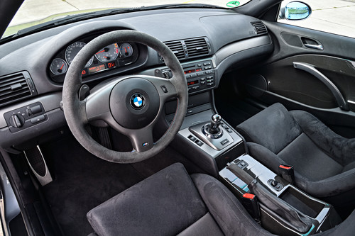 BMW M3 CSL (E46).