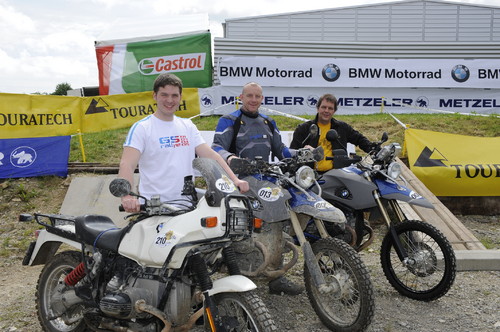 BMW-Motorrad-GS-Challenge 2012: Wilfried Schmidtmayr, Armin Schnyder und Martin Anrig (von links) bilden das Alpentram.