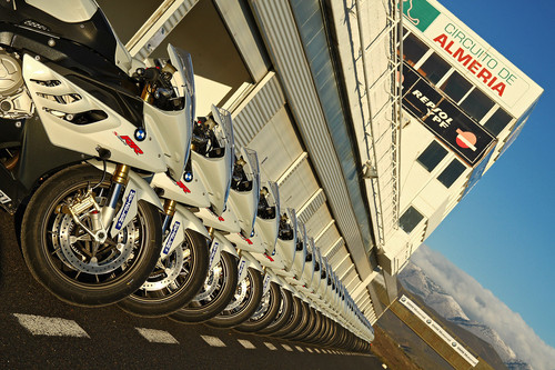 BMW-Motorrad-Test-Camp.