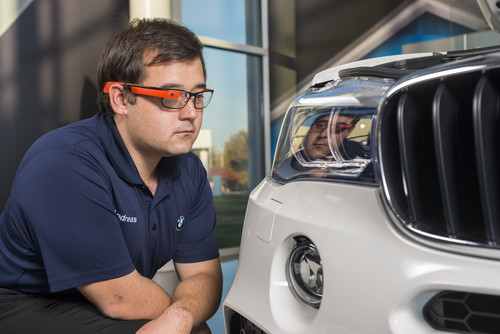 BMW testet im Werk Spartanburg eine Datenbrille zur Qualitätssicherung in der Produktion: Google Glass soll die Feinabstimmung in der Vorserie vereinfachen.