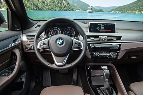 BMW X1.
