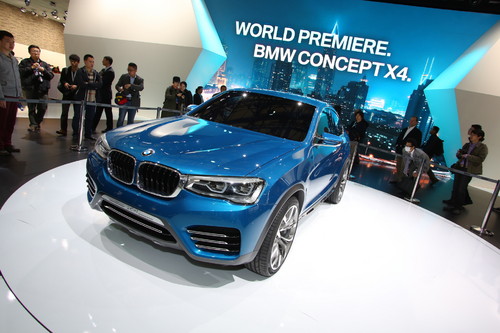 BMW X4.