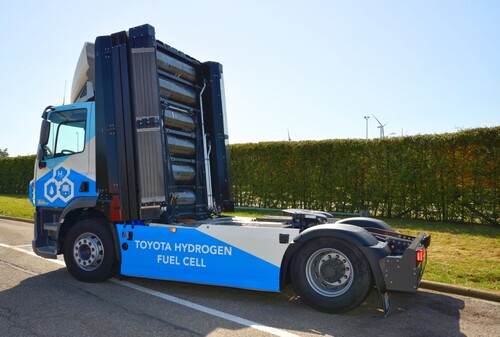 Brennstoffzellen-Lkw von VDL mit Toyota-Technik.