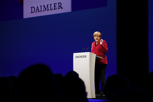 Bundeskanzlerin Dr. Angela Merkel beim Festakt zum 125. Geburtstag des Automobils.