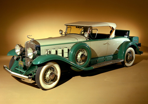 Cadillac V16 Roadster (1930).