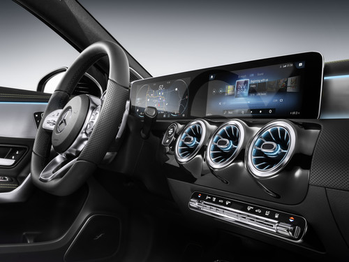 CES 2018: Mercedes-Benz stellt sein Infotainmentsystem „MBUX“ (Mercedes-Benz User Experience) vor.