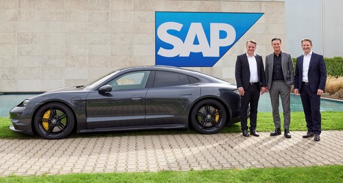 Christian Klein, Co-CEO, SAP, Lutz Meschke, stellvertretender Vorstandsvorsitzender und Vorstand Finanzen und IT, Porsche, Dr. Daniel Holz, Geschäftsführer SAP Deutschland (von links).