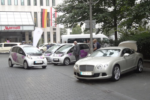 Citroen Multicity in Berlin: So oder so - Bentley oder Multicity-Mobilität?