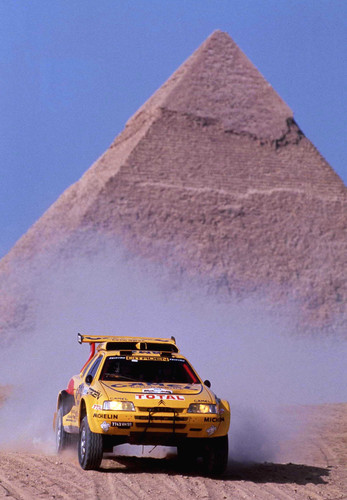 Citroen ZX Rallye Raid bei der Rallye de Pharaons.
