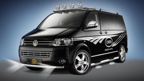 Cobra Technology & Lifestyle bringt exklusive Sondermodellkonzept Black & White für den VW Bus T5.