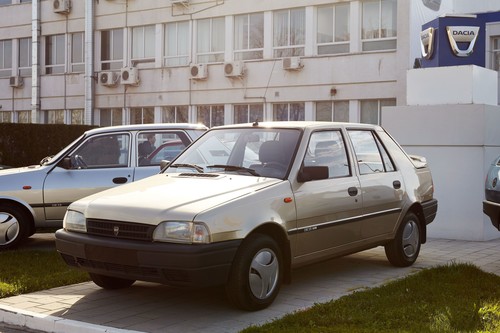 Dacia Nova (1998).
