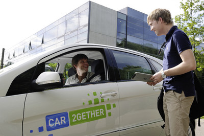 Daimler startet mit Car2gether das Pilotprojekt „Mitfahren 2.0“ in Ulm.