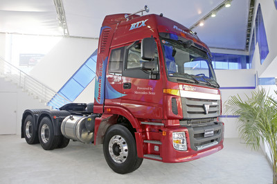 Daimler Trucks zeigte bereits Ende April 2010 in Peking bei der Auto China Motor Show einen Lkw der Marke Auman von Foton sowie den Euro IV-fähigen SCR-Motor Mercedes-Benz OM 457 LA.
