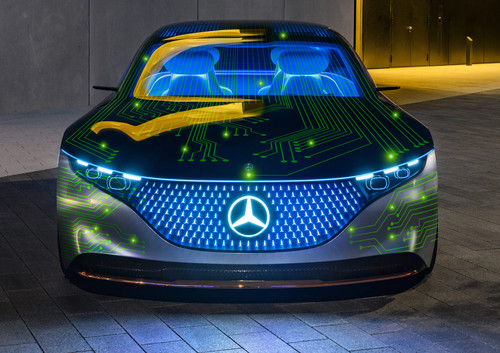 Daimler und Invidia kooperieren bei autonomen Fahrfunktionen.