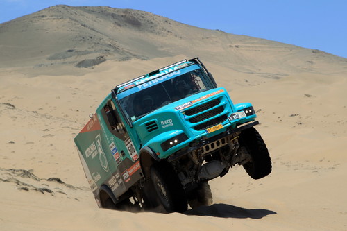 Dakar 2013: Iveco Powerstar von Gerard de Rooy.