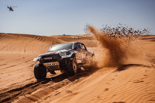 Dakar 2022: Toyota GR DKR Hilux vonNasser Al-Attiyah und Mathieu Baumel (7. Etappe).