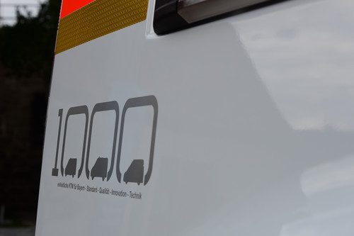 Das Bayerische Rote Kreuz hat den 1000sten Krankentransportwagen (KTW) auf Basis des Ford Transit erhalten.
