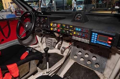 Das Cockpit des Seat Ibiza Bimotor Group S Prototype von 1987.