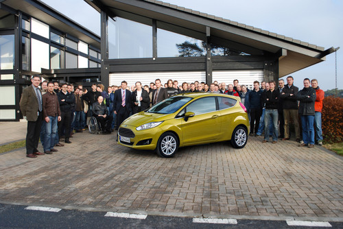 Das Ford-Entwicklungsteam erhielt den Preis „Dynamics Team of the Year 2013“.