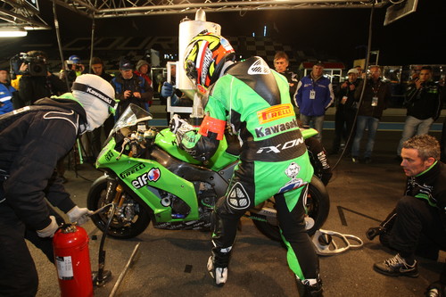 Das französische Team Kawasaki SRC gewann die Bol d’Or 2012.