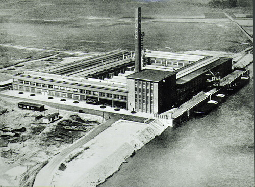 Das Kölner Ford-Werk im Jahr der Entstehung (1930). 