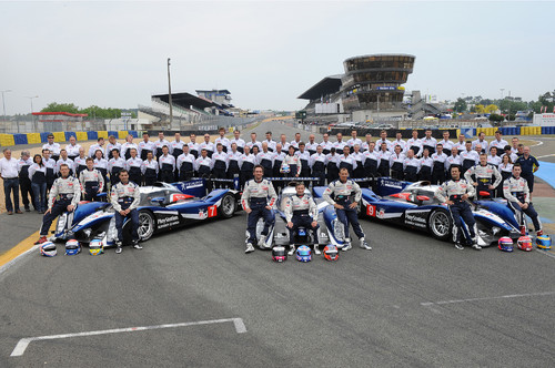 Das Le-Mans-Team von Peugeot Sport.