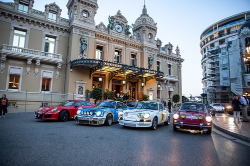 Das Porsche-Museum auf den Spuren der Rallye Monte Carlo: Vor dem Casino in Monaco.