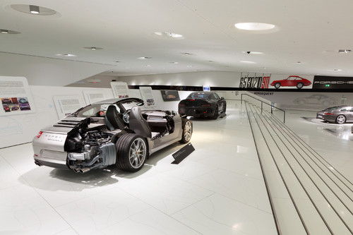 Das Porsche-Museum bietet einstündige Führungen zur neuen Sonderausstellung an.
