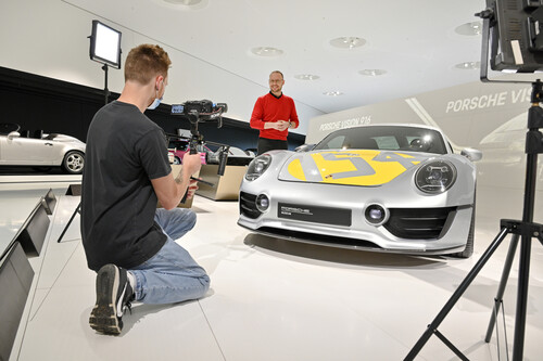 Das Porsche-Musuem gibt in einer Online-Führung Einblick in die Sonderausstellung über 50 Jahre Entwicklungszentrum in Weissach.