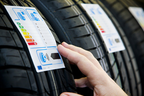 Das Reifenlabel ermöglicht den Qualitätsvergleich beim Reifenkauf.