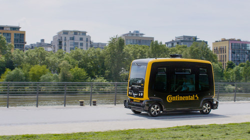 Das Robo-Taxi Cube mit Continental-Technik ist während der IAA auf dem Messegelände autonom unterwegs. 