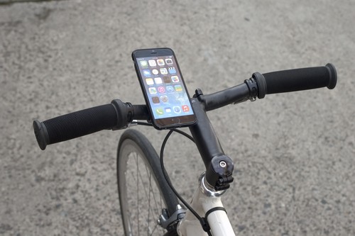 Das Smartphone und spezielle Apps haben längst auch das Fahrrad erobert. 