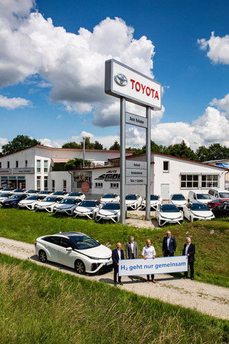Das Toyota-Autohaus Schober vermietet 30 Mirai bundesweit im Abo.