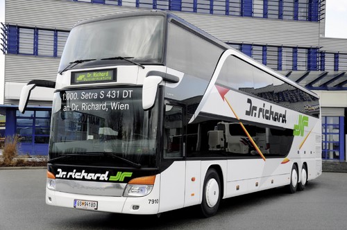 Der 1000. Setra Doppelstockbus für die Dr. Richard-Gruppe.