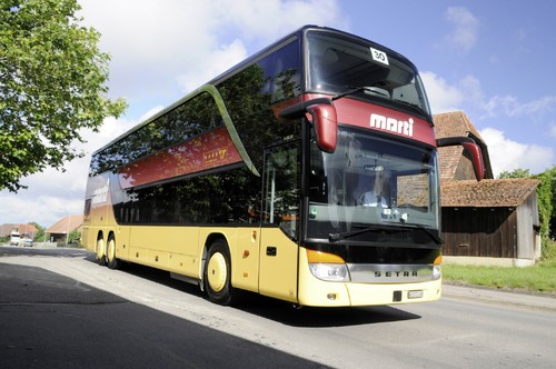 Der 2.000ste Setra Bus in der Schweiz, ein Doppelstockbus S 431 DT, wird von der Ernst Marti AG überwiegend im Fernzielverkehr nach Italien und Spanien eingesetzt.