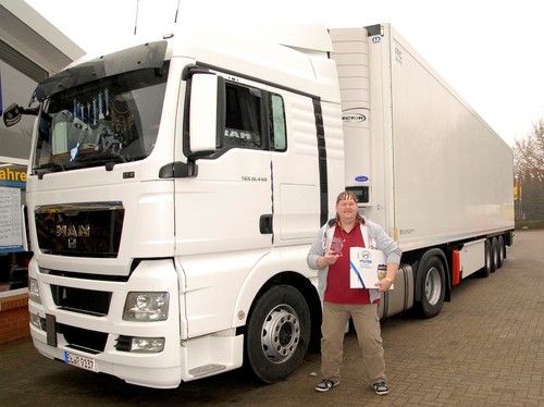Der 44-jährige Trucker aus dem Kreis Cloppenburg Jürgen Thesing ist „Held der Straße“ des Monats März 2013.