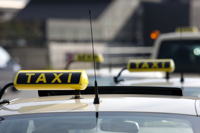 Der ADAC testete Taxifahrten in zwölf Städten.