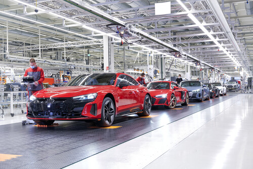 Der Audi e-Tron GT wird in den Böllinger Höfen in Heilbronn auf der gleichen Produktionsstraße wie der R8 gebaut.