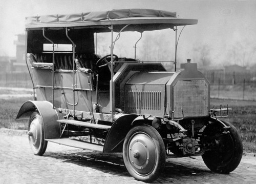 Der Dernburg-Wagen von 1907.