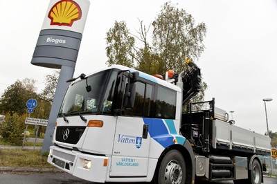 Der Mercedes-Benz Econic NGT fährt in Stockholm mit Biogas.