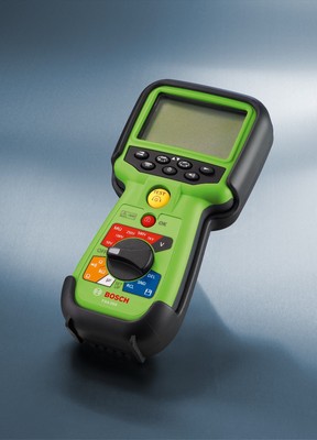 Der neue Handheld-Tester FSA 050 wurde speziell für die Arbeit an
Hochvoltsystemen entwickelt. Er kommuniziert über Funk mit den
Basisgeräten der Fahrzeug-Systemanalyse FSA 7er-Reihe.