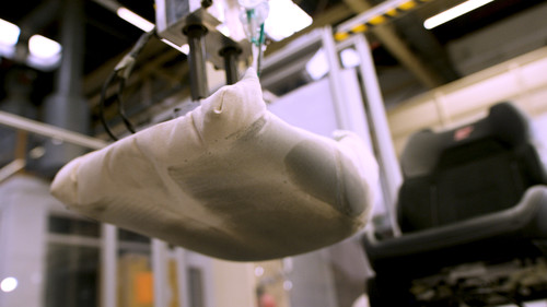 Der "Robutt" von Ford simuliert das Gesäß eines verschwitzten Autofahrers und testet so die Feuchtigkeitsresistenz der Fahrzeugsitze.