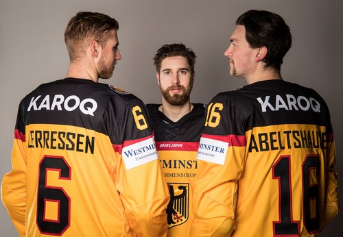 Der Skoda-Modellname Karoq ziert die Trikots der deutschen Eishockey-Nationalmannschaft beim Deutschland-Cup.