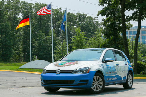 Der VW Golf TDI von Bob Winger und Wayne Gerdes nach der Zielankunft am 8. Juli 2015.