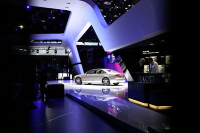 Detroit 2010: Blick durch den Vorhang bei Audi.