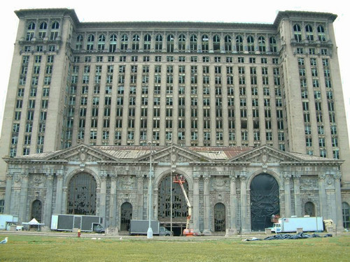 Detroit: Einst Hauptbahnhof, jetzt Symbol des Verfalls.