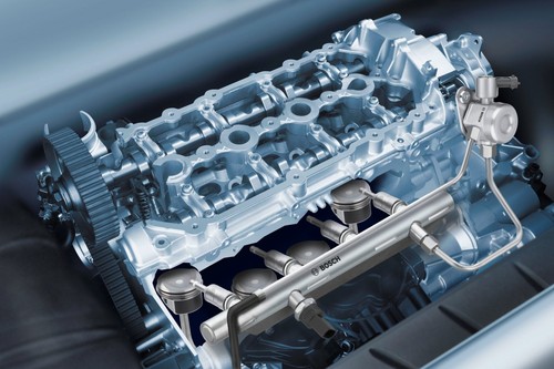 Die Benzin-Direkteinspritzung von Bosch besteht neben dem Motorsteuergerät aus Einspritzventilen der Reihe HDEV5 und der Hochdruckpunpe HDP.