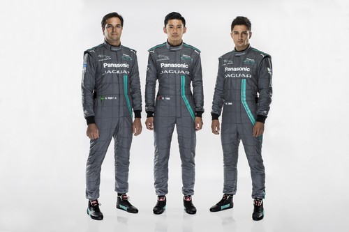 Die Fahrer des Jaguar-Teams in der Formel E (v.l.): Nelson Piquet jr., Reservepilot Ho-Pin Tung und Mitch Evans. 